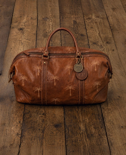 The Sovereign full leather weekender bag in cognac leather